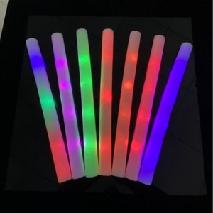 Barras Luminosas de Espuma LED Impermeables Huagui, Paquete de Barras Luminosas para Fiestas, 4*48cm, Intermitentes, para Conciertos, Bodas, Navidad - Product Image 3