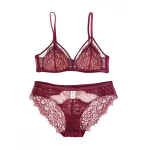 Completo Intimo Gotico in Pizzo Francese, <span class=keywords><strong>Reggiseno</strong></span> Sexy e Puro Desiderio per Seni Piccoli da Donna, Senza Ferretti, con Effetto Push-Up - Product Image 6