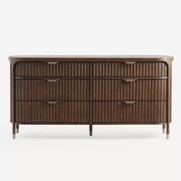 Commode double à 6 tiroirs pour chambre à coucher, meuble de rangement en bois nervuré de 68 pouces de large avec poignées en laiton et cadre aux coins arrondis