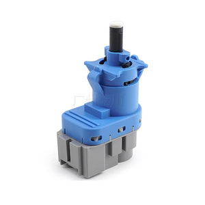 Interruptor de Luz de Freno 8T4796854M para Mazda Ford Mustang Camioneta, Material ABS, Repuesto Nuevo - Product Image 1