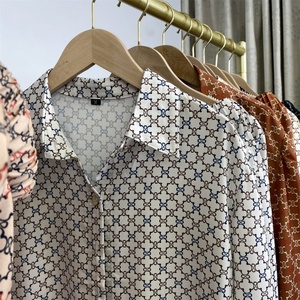 6674# New Fashion Print Satin Set Full Button Long Cardigan and Pocket Pant Muslim Women 2pcs Abaya Sets 10 Colors - Product Image 5