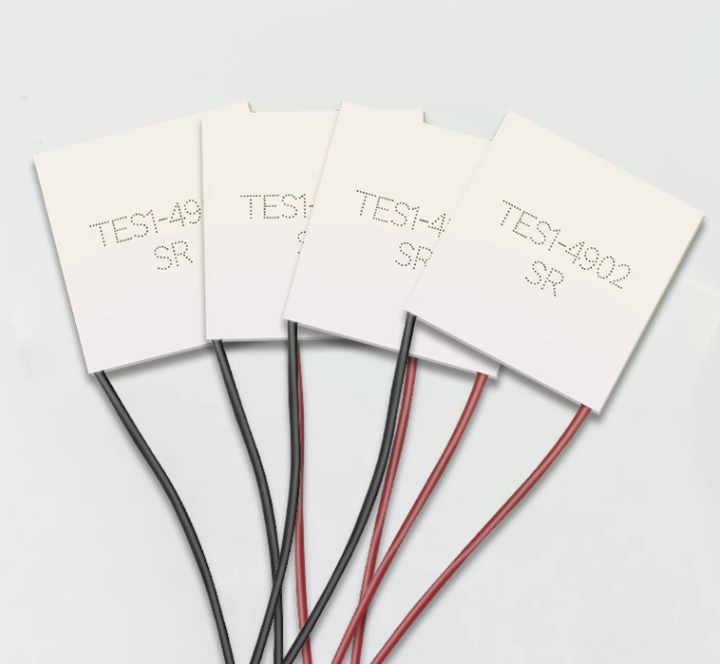 RoXane TES1-4903 Modulo Peltier Termoelettrico 20x20x3.6mm - Raffreddatore A Semiconduttore 5V 3A, Piastra Refrigerante Per Progetti Elettronici