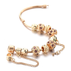 Bracciale con perline Color oro con ciondolo a forma di cuore in cristallo viola e bracciale con ciondolo a chiave - Product Image 4