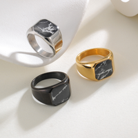 Vente en gros de chevalière personnalisée en résine noire géométrique rectangulaire Pinky chevalière en acier inoxydable pour hommes bijoux de mode de style classique pour garçons