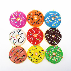 Jouet Squishy Donut en PU Souple 8cm, Simulation de Dessert Magnétique Portable à Rebond Lent, Jouet Sensoriel Anti-Stress, Cadeau Ludique - Product Image 6