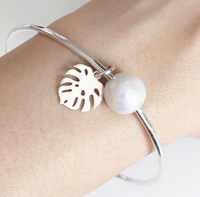 Bracelet Monstera personnalisé Bracelet perle blanche Bracelet hawaïen pour femmes