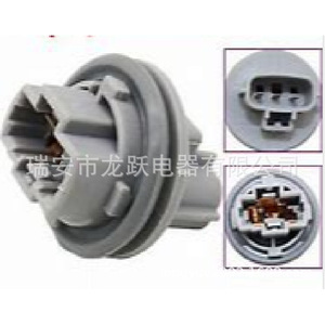 Turn Signal <b>Light</b> <b>Socket</b> 90075-60049 For Toyota 2002-2007 Models Replacement Part - Product Image 1