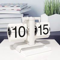 Horloge de table rétro à affichage rotatif avec diffuseur en bois de santal, calendrier automatique, veilleuse et fonction de retournement de page