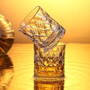 Verre à dégustation de whisky Crystal Heavy 310 ml, base ronde, verrerie artisanale, verres à shot incassables pour vodka et liqueurs - Product Image 4