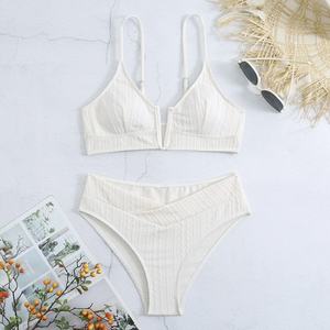 Vente en gros de bikinis brésiliens, maillots de bain à fleurs, ensemble de bikinis deux pièces, maillots de bain pour femmes - Product Image 3