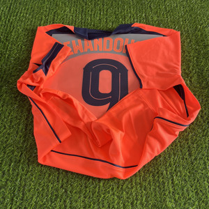 2025 ออเรนจ์ อะเวย์ #   เสื้อเจอร์ซีย์หมายเลข 9 พร้อมพิมพ์ชื่อ หมายเลข และชุดยูนิฟอร์ม - Product Image 1