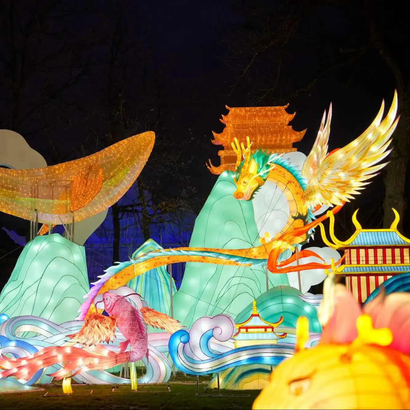 Lanterna chinesa para festival, lanterna de seda, dragão voador para parque temático