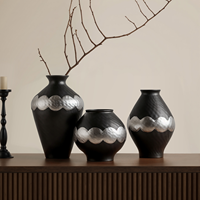 TONFO Vase de table rustique pour décor de ferme | Centre de table en céramique fait à la main pour coiffer votre bureau, console et étagères
