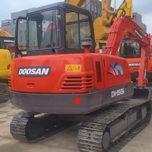 รถขุดตีนตะขาบ Doosan DH55 รุ่นปี 2020 ขนาด 5 ตัน สีแดง อุปกรณ์ก่อสร้างสำหรับงานหนัก - Product Image 1