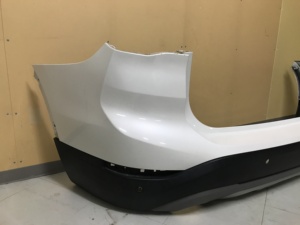 ฝาครอบกันชนหลัง BMW X1 F48 สีขาว รุ่นปรับโฉม พร้อมรู PDC รุ่น Ali00017 - Product Image 3