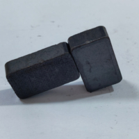 Source d'aimants industriels haute performance 50*25*15 de matériaux magnétiques permanents pour les applications de blocs de ferrite