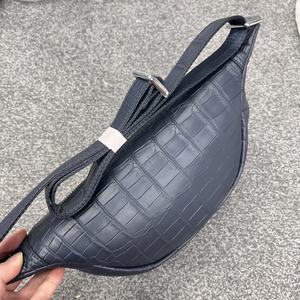 Sac de poitrine/d'épaule/sac bandoulière pour homme en cuir véritable fait main, décontracté, élégant, imperméable, durable, portable - Product Image 3