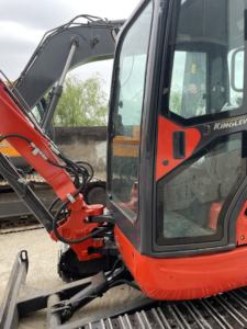 Excavatrice KUBOTA U35 d'occasion originale mini pelle de 3.5 tonnes pelleteuse d'occasion machines de construction en bon état vente au comptant - Product Image 4