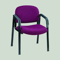Chaise de salle d'attente empilable noire personnalisée en tissu moderne en métal Chaises de salle de conférence empilables pour les visiteurs Chaise empilable nordique