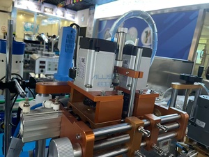 Máquina Tapadora Eléctrica Semiautomática Compacta de Sobremesa para Botellas (Plástico/Aluminio/Vidrio) de Alimentos, Bebidas y Productos - Product Image 6