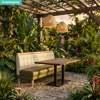 Ensemble de salle à manger de jardin commercial, banquette rembourrée bicolore, table en bois massif pour restaurant extérieur en Australie