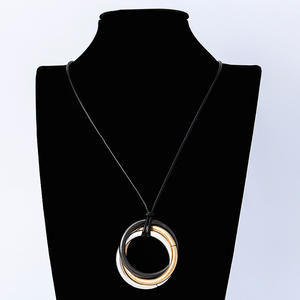 Colliers et pendentifs Vintage longues chaînes autour du cou pour femmes 2022 mode cercles ronds bijoux gothiques produits tendance - Product Image 1