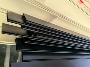 Volet roulant motorisé automatique en aluminium, style européen, perforé, pour la sécurité des fenêtres <span class=keywords><strong>de</strong></span> villas résidentielles et <span class=keywords><strong>de</strong></span> balcons - Product Image 2