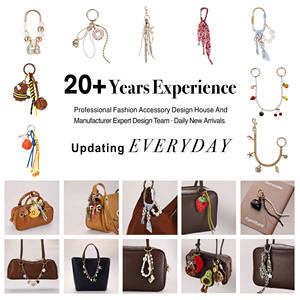 Écharpe carrée en soie classique à motif cachemire, écharpe triangulaire, bandana imprimé, foulard pour femmes, tendance et personnalisée - Product Image 6