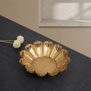 Assiette décorative en bambou faite à la main, forme de fleur, incrustation dorée, design nordique, vaisselle et assiettes pour fêtes - Product Image 4
