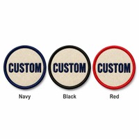 Écusson brodé 3D en tissu chenille PVC avec bordure Merrow 3D, logo personnalisé, lettre anglaise, rond, thermocollant pour chapeaux, vestes, badge OEM