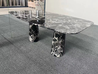 Table à manger de luxe en marbre noir Cristallo avec pieds en colonne, design moderne, plateau de cuisine personnalisé, utilisation pour hôtels et villas