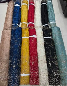 Tela de seda elegante con diseño de agujeros Dupatta Cutwork Material de diseñador Premium para trajes saris y ropa de novia Colección 2025 - Product Image 2