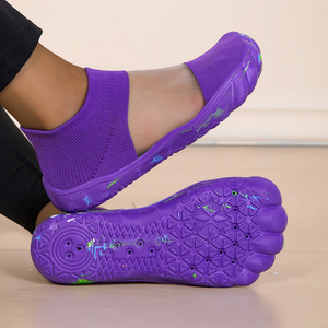 Chaussures d'eau d'été légères, souples et confortables pour femmes, chaussures de sport tendance, aventure, plage, marche aquatique, tige en maille, semelle intermédiaire en EVA - Product Image 1
