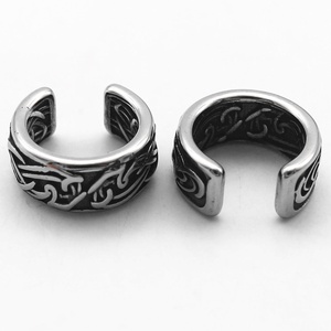 Boucle d'oreille personnalisée pour homme en acier inoxydable 316L, étanche, résistante au ternissement, motif tressé celtique, clip d'oreille, cartilage, style viking gothique, cadeau - Product Image 4