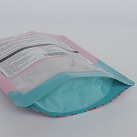 Pochette zippée mate imprimée avec trou de suspension, sac d'emballage de détail en plastique laminé scellé sur trois côtés pour produits de collation
