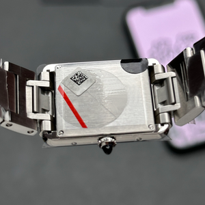 Reloj de cuarzo francés de lujo, diseño cuadrado elegante, números romanos clásicos, adecuado tanto para ocasiones de negocios como informales. - Product Image 6