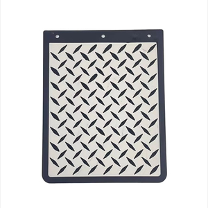 Garde-boue en PVC esthétique de haute dureté garde-boue garde-boue de voiture pour Nissan 620 camionnettes et voitures facilement installées - Product Image 1