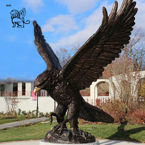 Estatua de Águila de Bronce BLVE, Decoración de Arte para Interiores y Exteriores, Escultura de Águila de Metal de Tamaño Real que Atrapa una Serpiente para Jardín - Product Image 2
