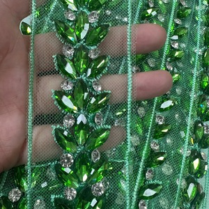 ลูกไม้ปักลายคริสตัลประดับเลื่อมสีแดงเข้มแบบขายส่ง สำหรับตกแต่งขอบผ้าคลุมเจ้าสาว DIY อุปกรณ์เสริมสำหรับเจ้าสาว - Product Image 4