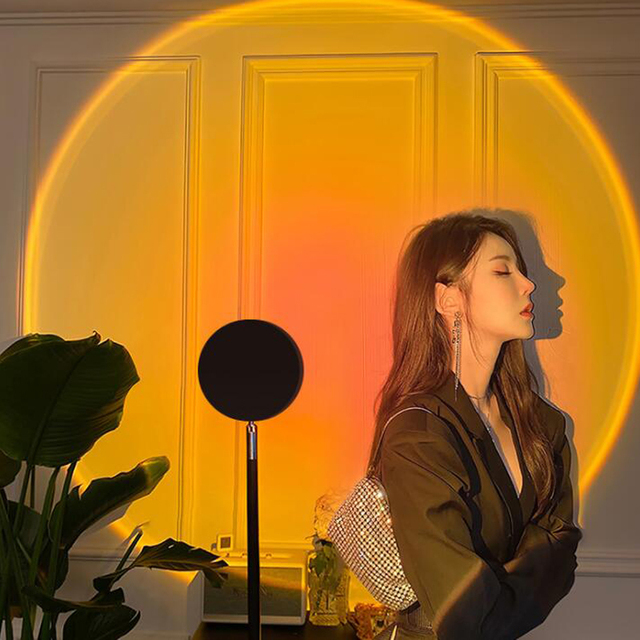 Remote Control Smart Atmosphere Sunset 180 Degree Rotation Rainbow USB LED Projector  Table Lamp for Home Decoration