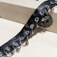 Ceinture circulaire en cuir PU de couleur unie avec œillets, perles cousues à la main, anneaux et garniture à pompons pour jupes de danse, bagages et vêtements