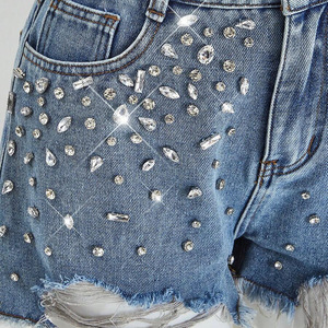 Nouveau short en jean décontracté pour femme, coupe slim, avec perles faites à la main et déchirures vintage – Idéal pour l'été - Product Image 2