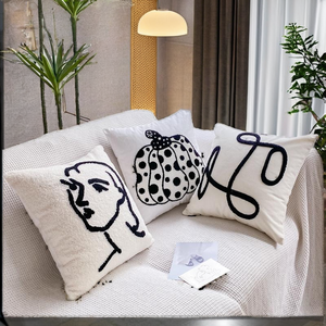 Housse de coussin carrée brodée sur mesure, style nordique minimaliste, 100% coton, écologique, pour la maison - Product Image 2