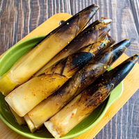 Snacks de oficina listos para comer brotes de bambú natural con concha