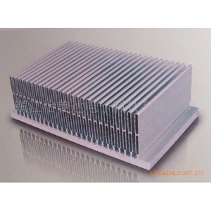 Dissipateur thermique en aluminium extrudé en usine, type enfichable, anodisé 6063, pour le refroidissement électronique - Product Image 1