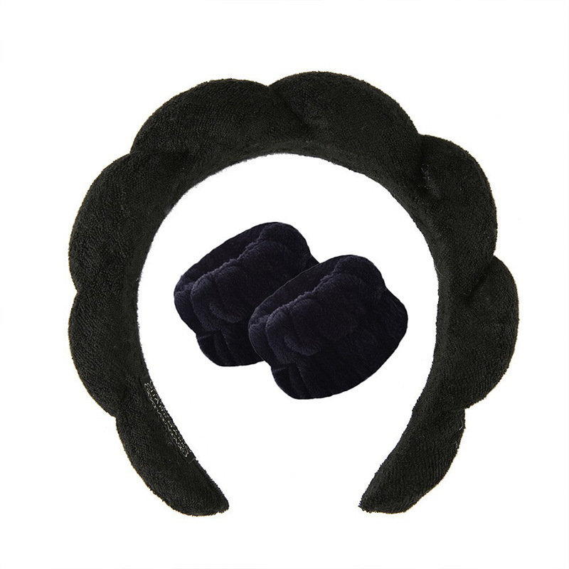 Negro-2 muñecas