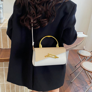 Nouveau <span class=keywords><strong>Sac</strong></span> à <span class=keywords><strong>Main</strong></span> en PU pour <span class=keywords><strong>Femme</strong></span>, Modèle Simple et Tendance 2026, <span class=keywords><strong>Sac</strong></span> Bandoulière Texturé Carré Moyen avec Sangle Unique et Fermeture, en Polyester pour Usage Quotidien - Product Image 4