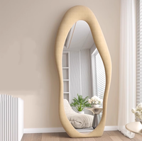 Miroir mural pleine longueur irrégulier, forme de haricot organique, cadre asymétrique en PU souple pour chambre à coucher, hôtel, vente en gros personnalisée