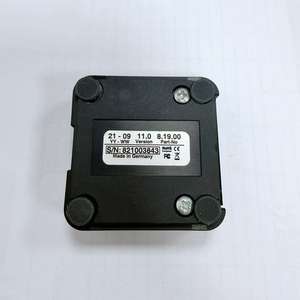 Émulateur de débogage SEGGER J-Link ARM pour STM32 GD32 MCU avec interface JTAG SWD - Product Image 4