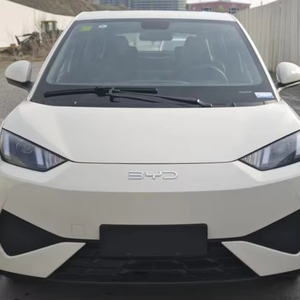 รถยนต์ BYD Seagull 2025 รุ่น Smart Driving Edition ระยะทางวิ่ง 305 กม. รุ่น Vatality Edition 5 ประตู 4 ที่นั่ง แฮทช์แบ็ก พลังงานไฟฟ้าล้วน สีขาว Seagull บนพื้นสีน้ำเงิน - Product Image 1